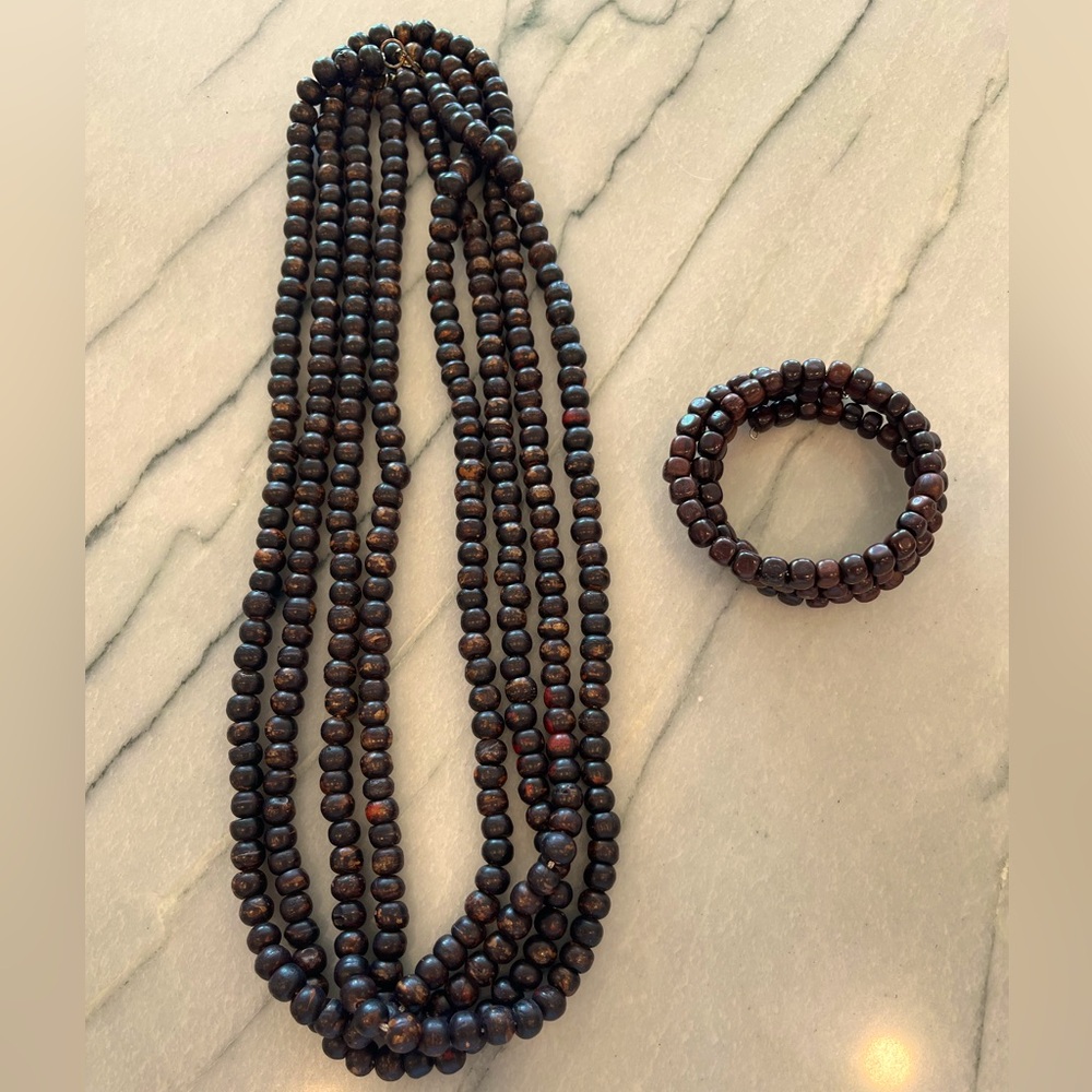 Wood bead necklace (2) and bracelet